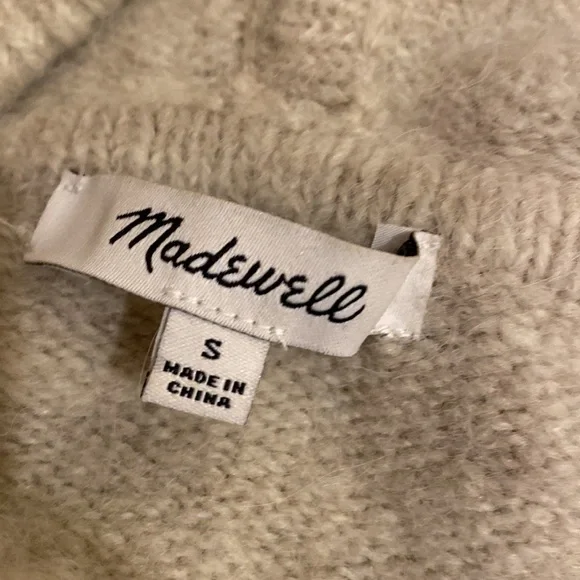 Madewell Wilmington Hoodie Sweater
Taupe . Size S. Style NB371 - Picture 7 of 11